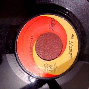 Glen Campbell Gentle on my mind 45 r p m single record Capitol Record